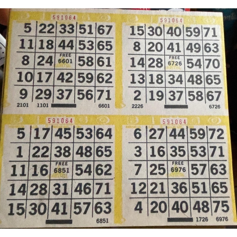 100 Sheets 4-on Bingo Paper Cards Yellow Border 400 Total Games